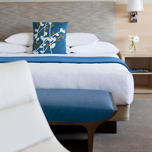 Upper Floors King Room